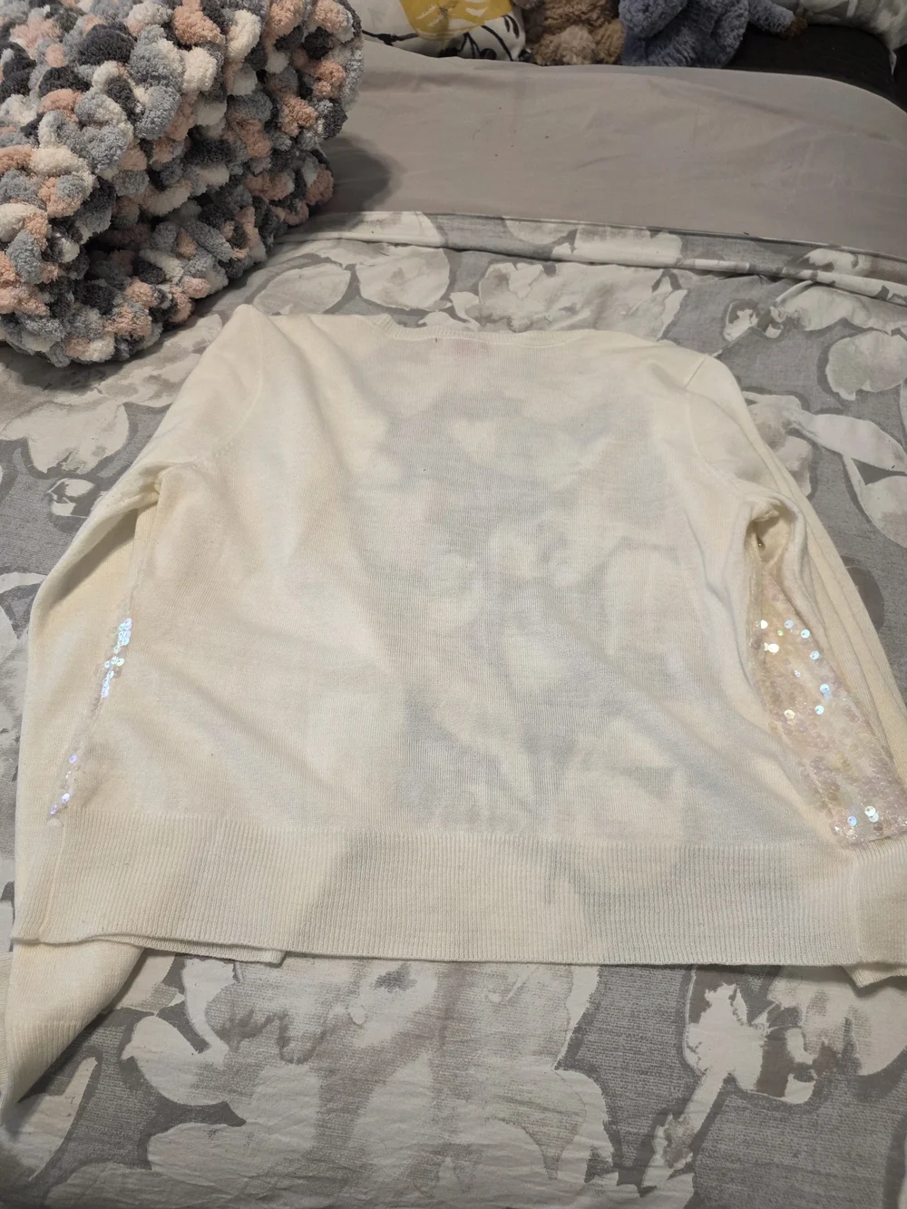 New York & Company Cream Knit Sweater with Red Label - Picture 4 of 4